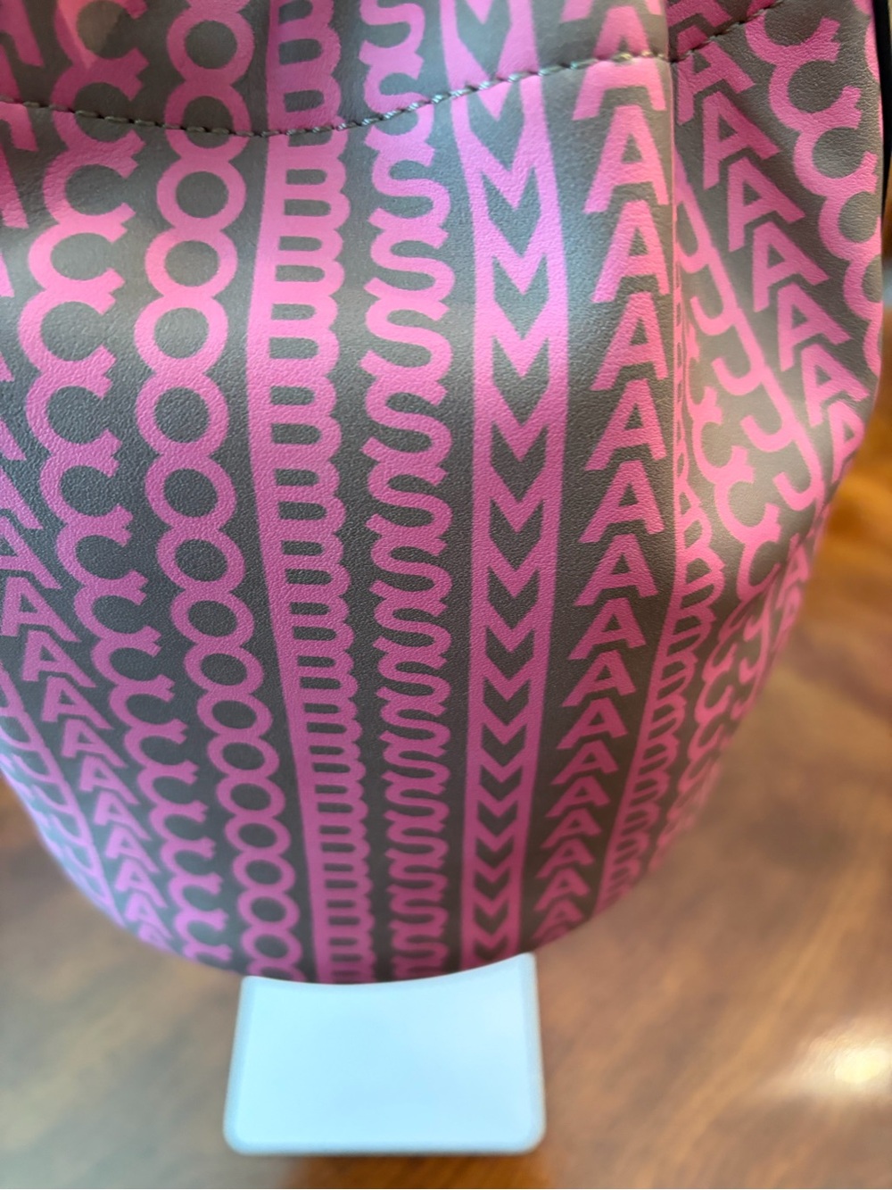 NWT Marc Jacobs Pink Patterned Drawstring Micro Bucket Bag - Picture 4 of 13